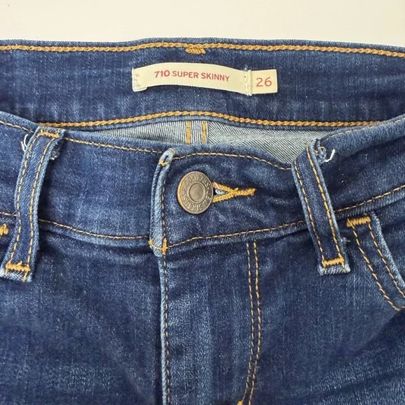 Levi’s 710 Super Skinny Jeans - Picture 3 of 4